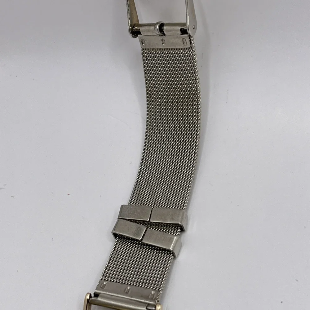 Women's Watch‎ Marble Dial 34mm Case Silver Mesh Metal Band- New Batery